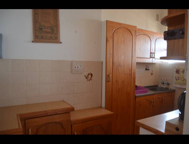2 BEDROOM APARTMENT FOR SALE IN SCOTTBURGH CENTRAL